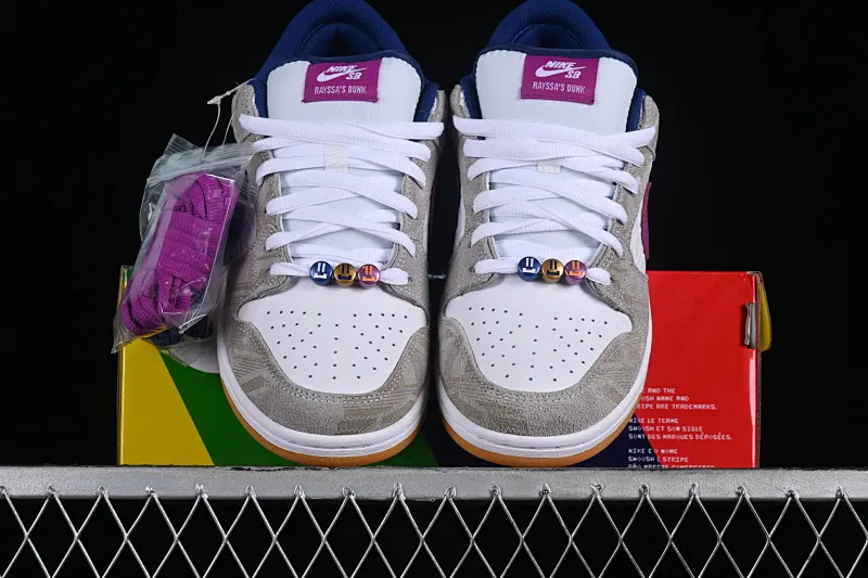 All Categories Nk SB Dunk Series Nk SB Dunk Low Low-top sneakers Z version Rayssa Leal x Nk SB Dunk Low Brazilian skateboarding goddess joint model SB low-top casual sneakers FZ5251-001